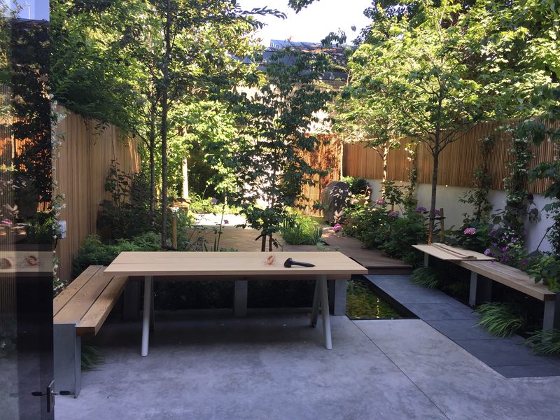 Garden with planters and seating
