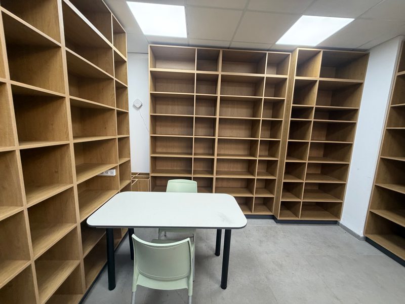 Shelving room with a table