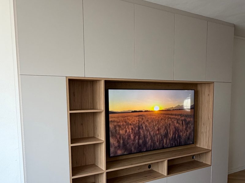 TV wall unit with open shelves